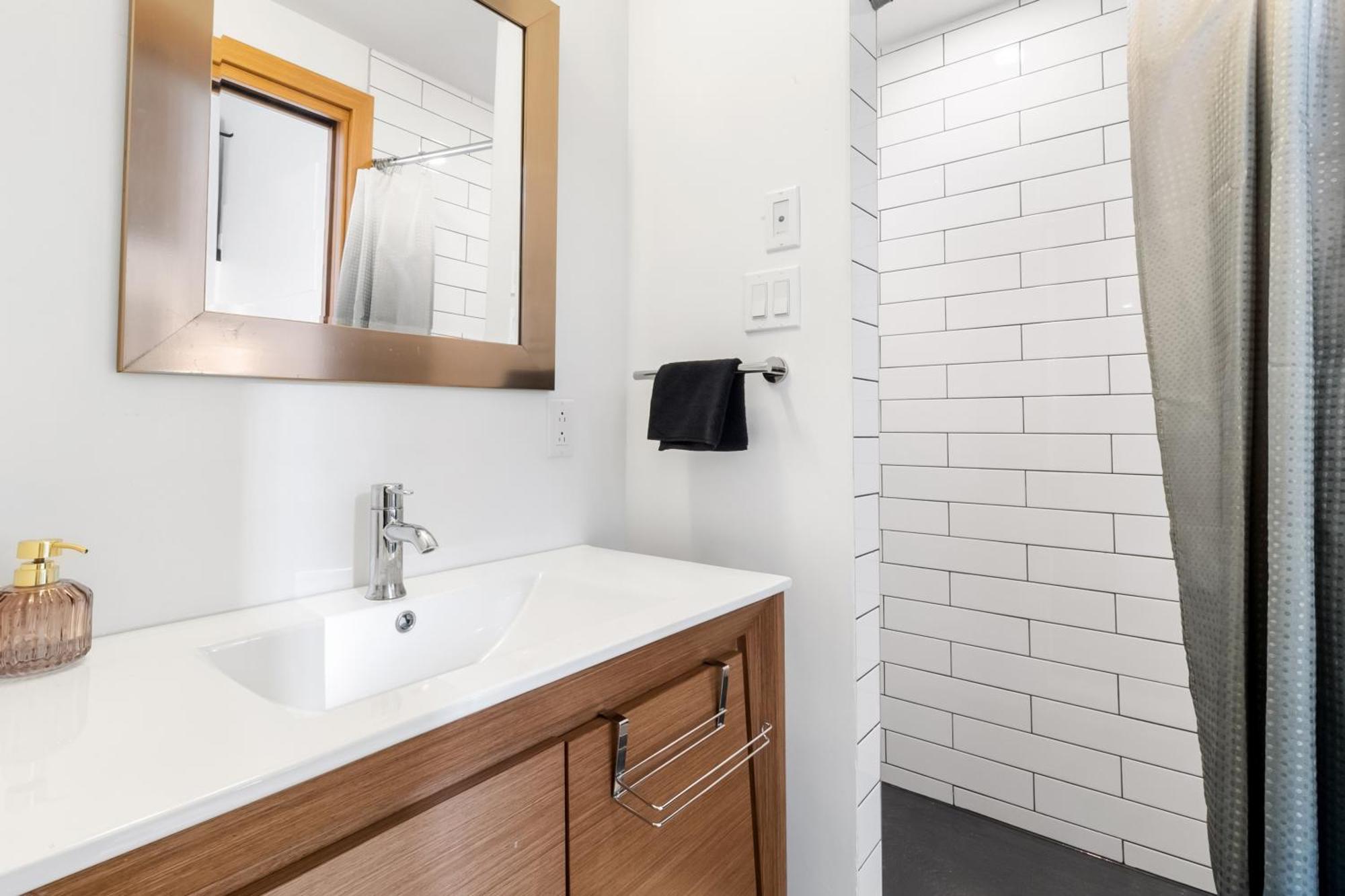 Beautiful Lofts In Downtown *